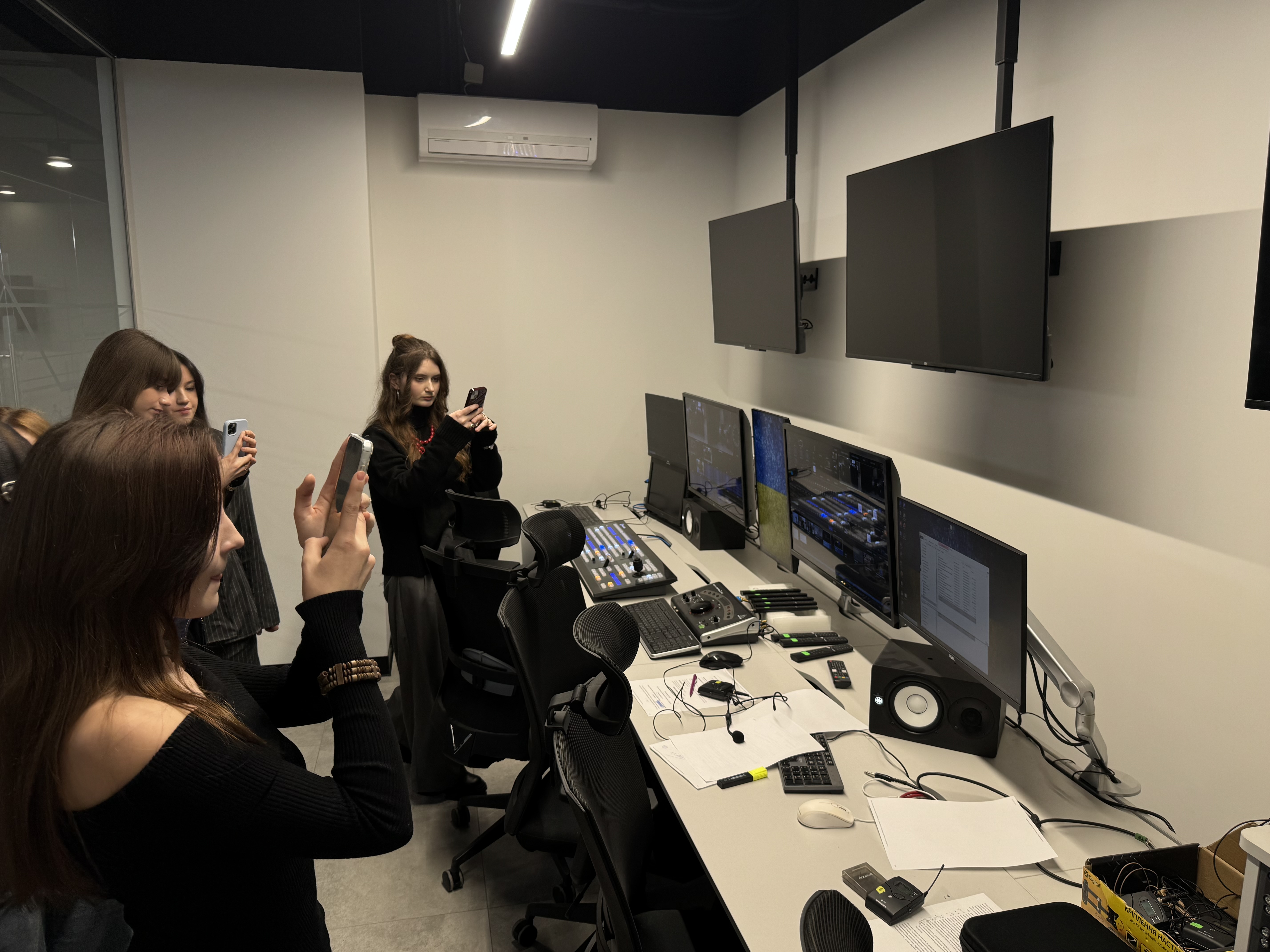 За лаштунками телеканалу «TV-4»